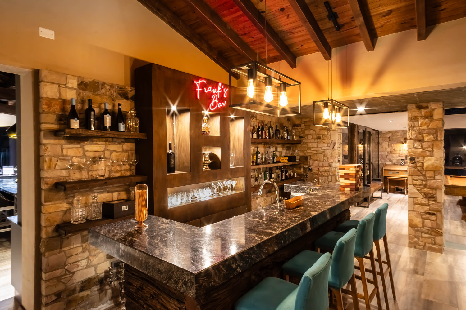 Algodon Wine Estates Bar